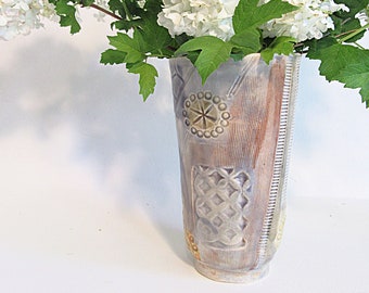 pottery vase