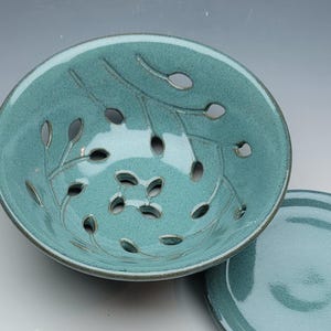 Berry Bowl with Dish, FREE SHIPPING, Turquoise, Hand Made, holds a Pint of Berries or Grapes, pottery, ceramics