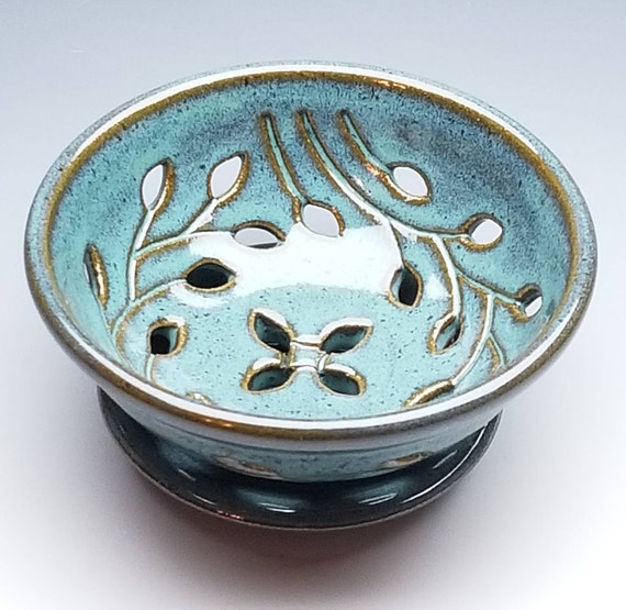 Berry Bowl with Dish, FREE SHIPPING, Turquoise, Hand Made, holds a Pint of Berries or Grapes, pottery, ceramics