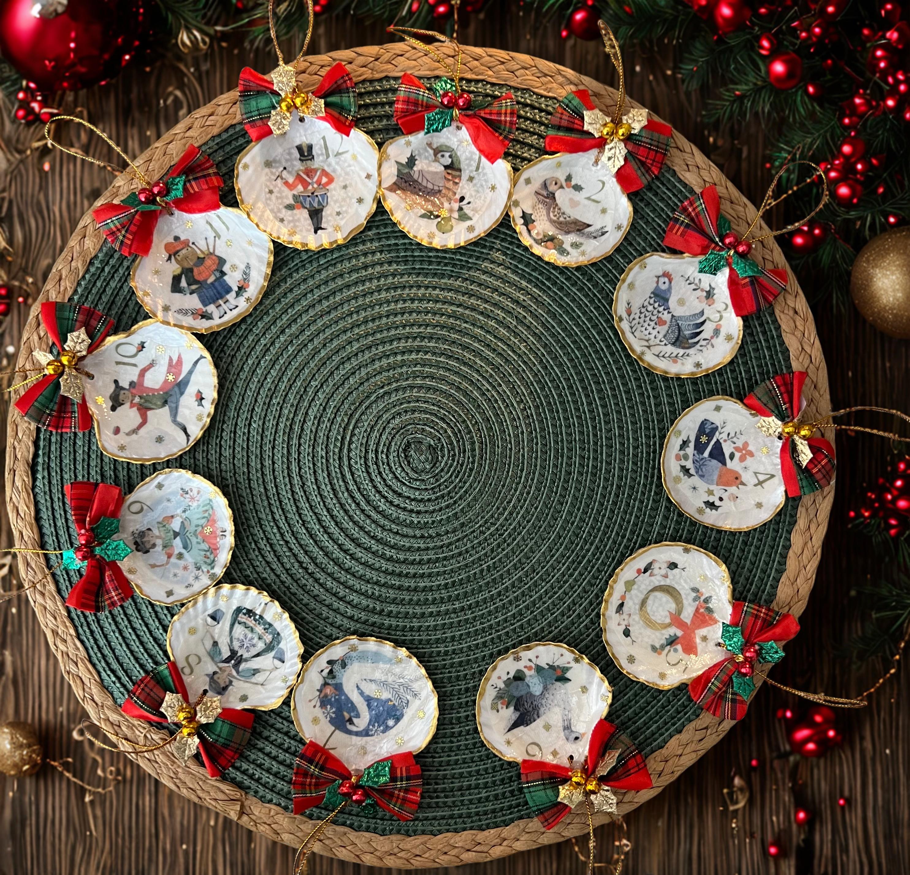 クリスマス12日間のホタテ貝のオーナメントセット。クリスマスの