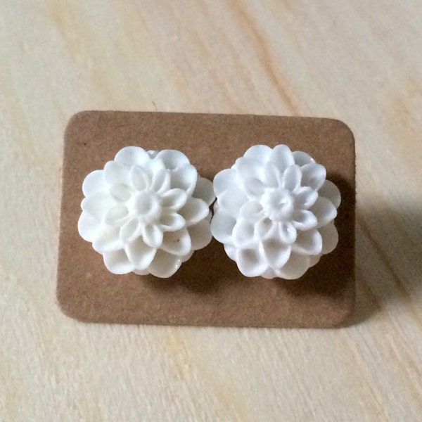 White mum earrings