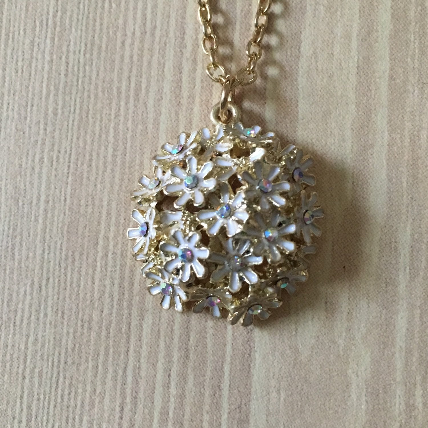 daisy bouquet necklace Etsy