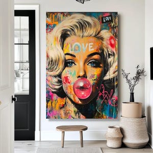 Chic Marilyn Monroe Bubblegum Art Print, Glamorous Pop Art Canvas, Gold Leaf and Pink Wall Decor, Stylish Celebrity Artwork for Living Room