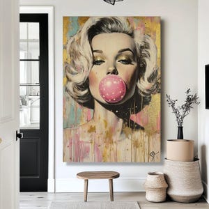 Chic Marilyn Monroe Bubblegum Art Print, Glamorous Pop Art Canvas, Gold Leaf and Pink Wall Decor, Stylish Celebrity Artwork for Living Room
