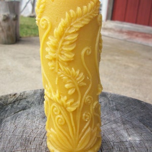 Beeswax Candle fern leaf cylinder pillar image 3