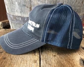 Honeyrun Farm Hat - casquette trucker bleu marine déstructurée
