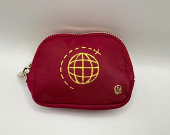 Hand-painted Lululemon "International Travel" Everywhere Belt Bag Nano - Raspberry Pink