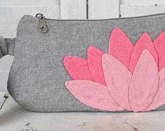 Bloom Linen Wristlet- Gray & Pink