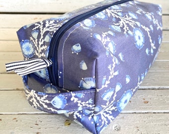 Large Dopp Kit- Blue & White Poppy