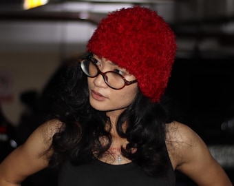 Jurii Y2K Crochet Hat – Fluffy Red Retro Beanie, Handmade Statement Fashion Accessory