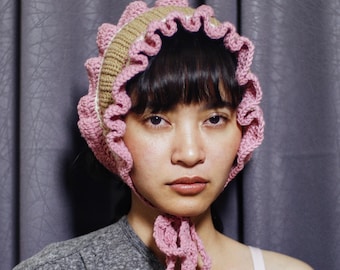 Carlette Crochet Ruffle Headscarf – Handmade Romantic Retro Baby Bonnet Style Earmuff | Dusty Pink