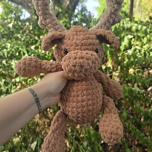 Crocheted Moose Plushie – Handmade Stuffed Animal – Soft Woodland Toy – Cute Crochet Moose – Cabin Nursery Decor – Custom Plush Gift