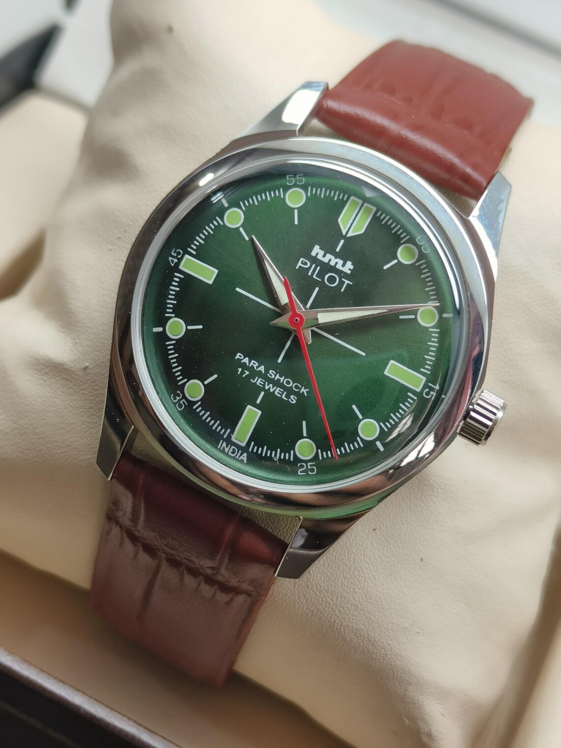 HMT Pilot, foto 3 di 5