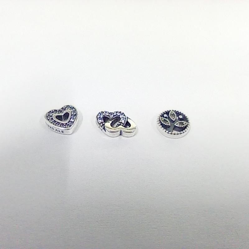 Pandora floating - Etsy 日本