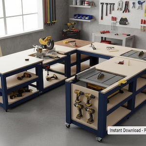 Może przedstawiać: Warsztat z wieloma stołami warsztatowymi. Stoły mają niebieskie ramy i jasne drewniane powierzchnie. Widoczne są elektronarzędzia, w tym piły i wiertarki. Stoły mają półki do przechowywania. Obraz zawiera tekst "Instant Download - PDF Plans".