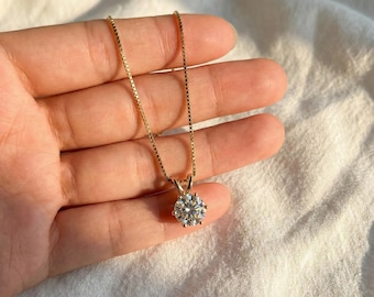 Moissanite Solitaire Diamond Necklace, Gold Solitaire Diamond Pendant, Dainty Moissanite Necklace, Floating Diamond, Single Diamond Necklace