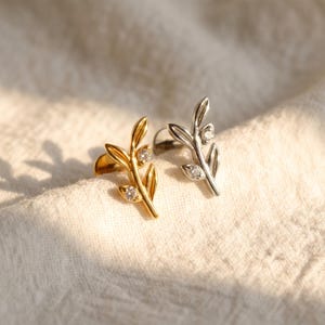 16G Titan Olivenblatt Zweig Bolzen, Botanischer Knorpelohrring, Flachboden Helix Tragus Labret, Natur Conch Piercing, ASTM F136