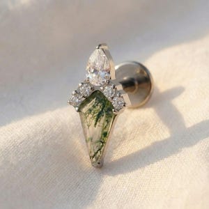 Pendiente de botón para labio de ágata musgosa de titanio • Pendiente de espalda plana • Pendiente de hélice • Tragus • Pendiente de cartílago • Anillo para la nariz • Regalo para ella