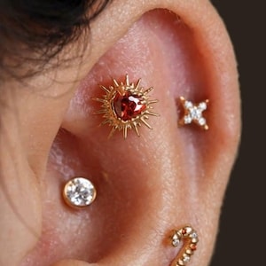 16G Titanium Heartbreak Stud, Broken Heart CZ Flat Back Earring, Edgy Helix Tragus Conch Piercing, Y2K Emo Jewelry image 2