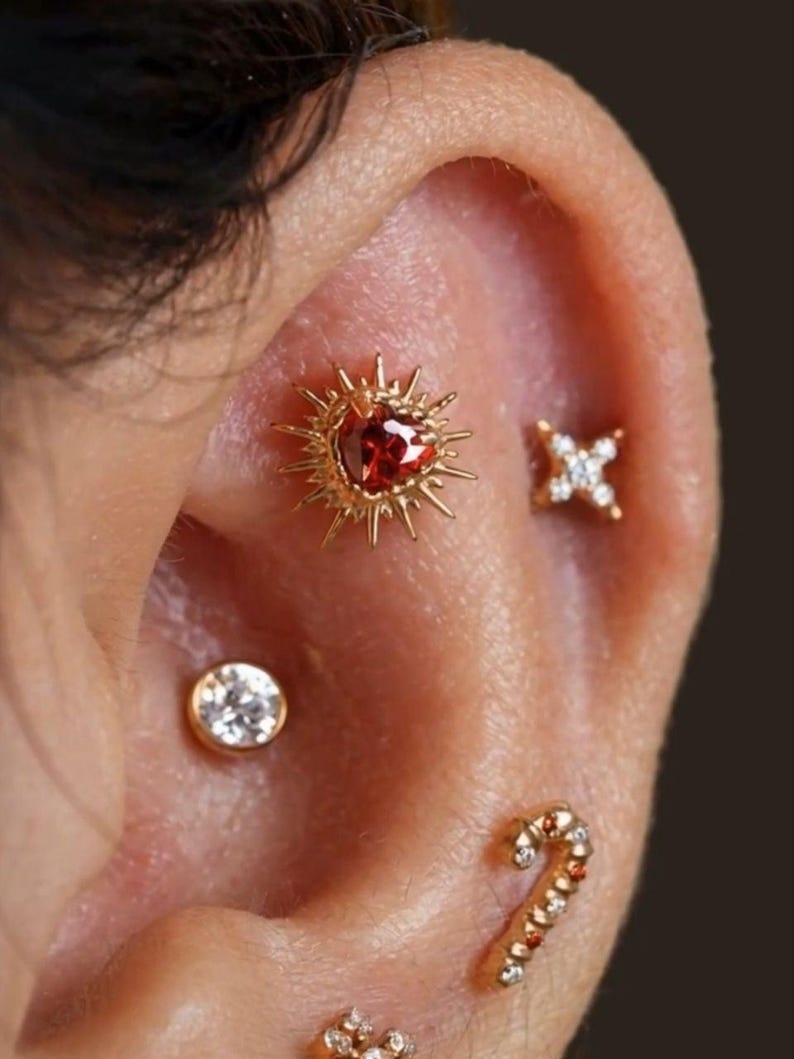 16G Titanium Heartbreak Stud, Broken Heart CZ Flat Back Earring, Edgy Helix Tragus Conch Piercing, Y2K Emo Jewelry image 2