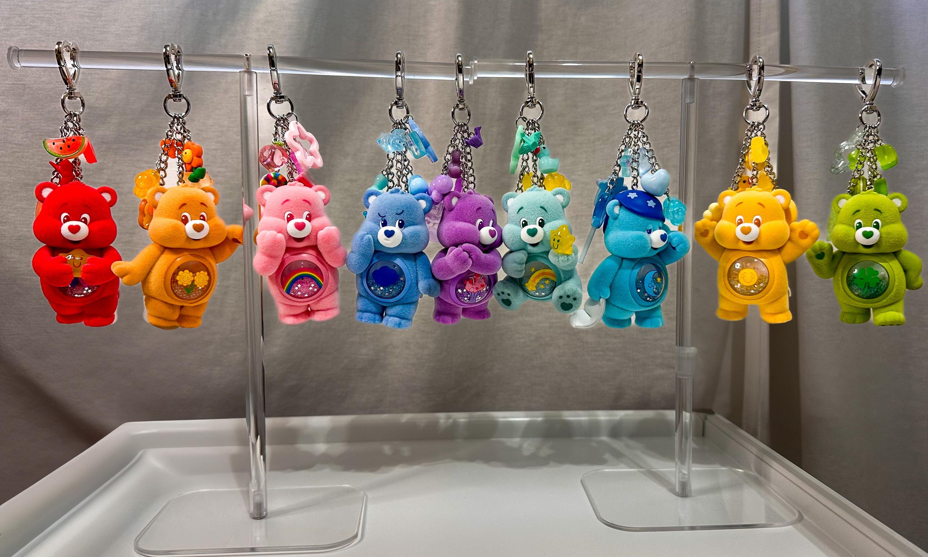 POPMART BUNNY 手作りキーホルダー　グリーン SHELLTER ONLINE SHOPは Cold World (コールド ワールド)正規取扱