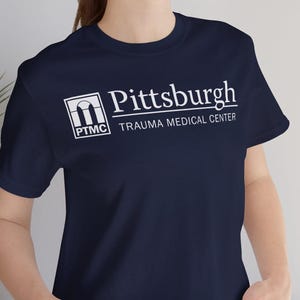 Camiseta del Pitt PTMC: Camiseta del Centro Médico de Traumatología de Pittsburgh