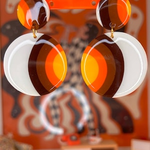 Boucles d'oreilles glamour années 60 - France
