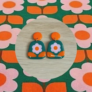 Boucles d’oreilles vintage 60s/70s en polymère-Bijou rétro fait main style flower power- Idée cadeau femme original-Bijoux Funky. "PAULIE"