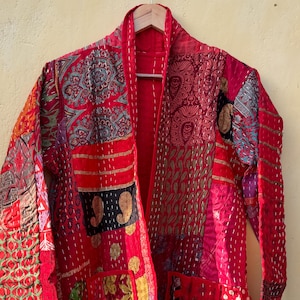 Kimono acolchoado Kantha de seda feito à mão | Jaqueta Boho Patchwork