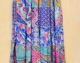 Falda larga de patchwork bohemia para mujer / Falda maxi floral hecha a mano / Ropa para festivales y verano