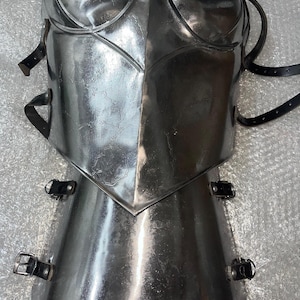 Ensemble d'armure de chevalier en acier fait main – Costume médiéval pour femme, cosplay, GN, armure féminine, ensemble de cuirasse en acier image 8