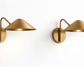 真鍮製壁掛け照明器具2個セット｜モダンミニマリストなベッドサイド照明｜手作りメタルランプ