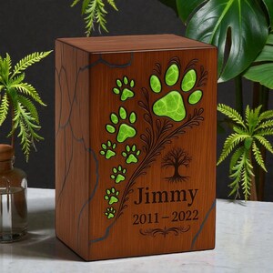Gepersonaliseerde huisdier-urn met pootafdruk – Houten asdoos voor honden- of kattenherdenking