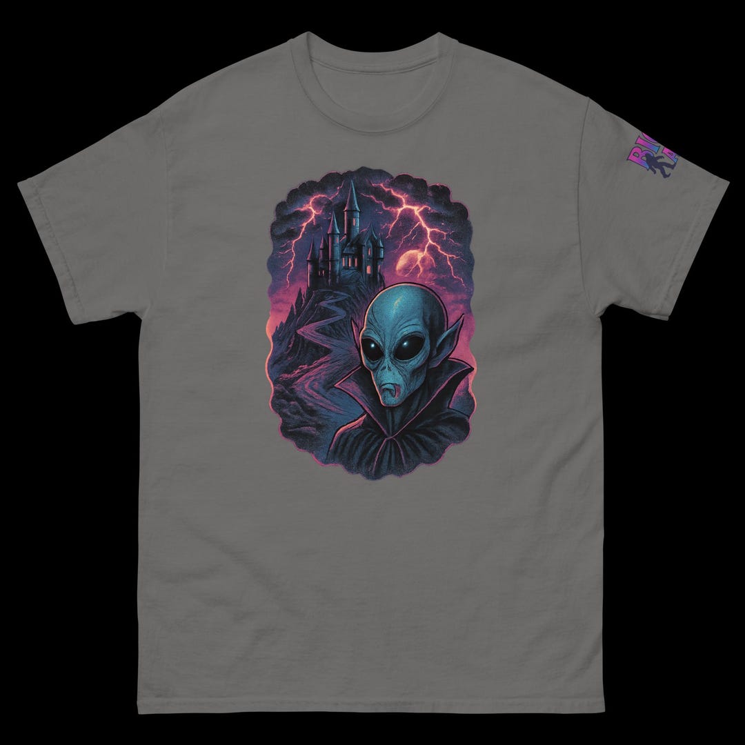 Alien Vampire T-shirt: Retro Sci-fi Horror Gothic Castle Tee - Etsy