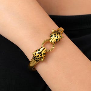 Goldarmband, Massives Goldarmband, Armreif mit Leopardenkopf, Statement-Schmuck mit Tiermotiven
