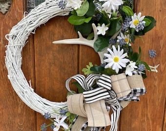 Spring Antler Wreath-Antler Wreath-Cabin Wreath for Spring-Deer Antler Decor-Cabin Wreath-Western Wreath-Rustic Wreath-Summer Antler Wreath\