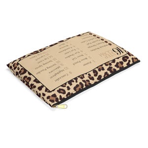 Leopard Print Makeup Pouch, Perfect for Beauty Lovers, Gift for Her, Makeup Organizer, Travel Toiletry Bag, Cosmetic Case