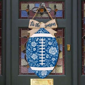 Floral Football Door Sign – &#39;Tis the Season Blue Football Decor – Fall Game Day Wreath Alternative, Rustic Sport Welcome Sign for Front Door
