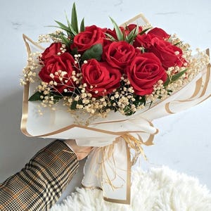 Artificial Red Rose Wedding Bridal Bouquet, Elegant Bride Hand-Tied Flowers, Romantic Keepsake Bouquet, Timeless Wedding Decoration