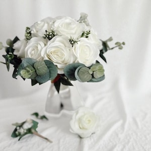 Artificial White Rose Wedding Bridal Bouquet with Greenery and Matching Boutonniere – Elegant Faux Floral Arrangement for Brides