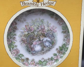Royal Doulton Brambly Hedge 1996,1997,1998,1999 Year Plate - 1st