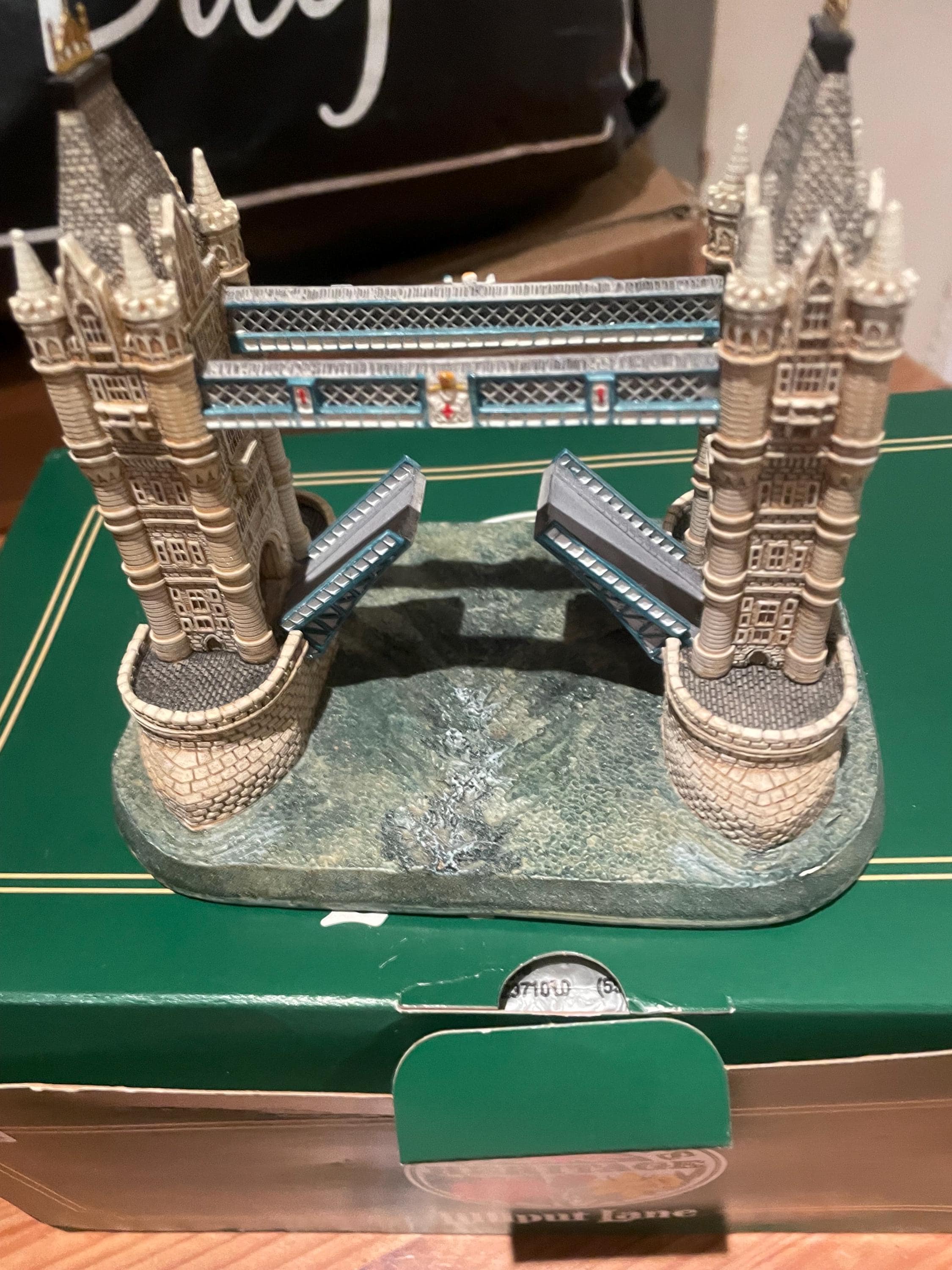 Lilliput Lane Tower Bridge - Etsy