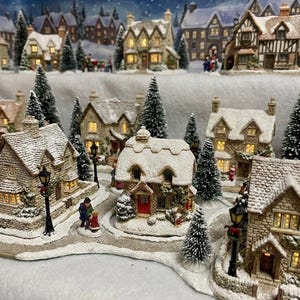 Lilliput Lane Snow Cottages - Etsy UK