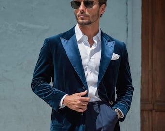 Veste de smoking homme bleu marine personnalisée en velours : blazer long, tenue de marié