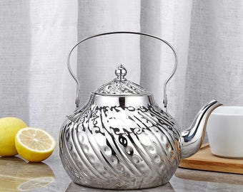 Stainless Steel Teapot: Vintage Kettle with Strainer - 67oz