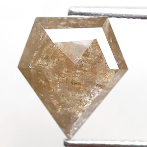 2,66 karaat geometrische geelgrijze diamant: natuurlijke losse diamant