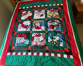 Vintage Christmas Holiday Quilt – Santa Bear Appliqué – 80” x 60”