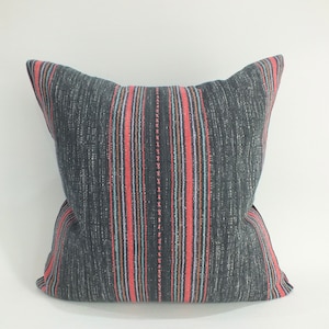 Funda de almohada negra y roja, funda de almohada étnica tejida a mano, cojín Frazada, cojines decorativos de colores pastel, tejido tribal.