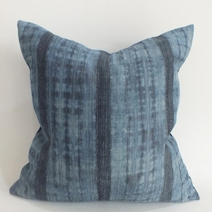 Blauer Kissenbezug Handgewebtes HANF Kissenbezug Tribal dekoratives Textil indigo marineblau Batik Indigo Wohnkultur Sofakissen