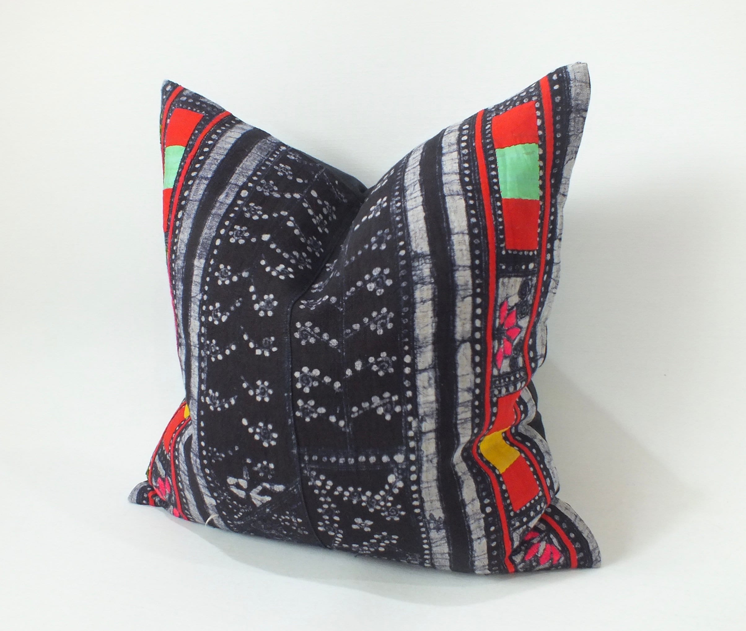Traditional Batik Decorative Round Pillow Cover 16